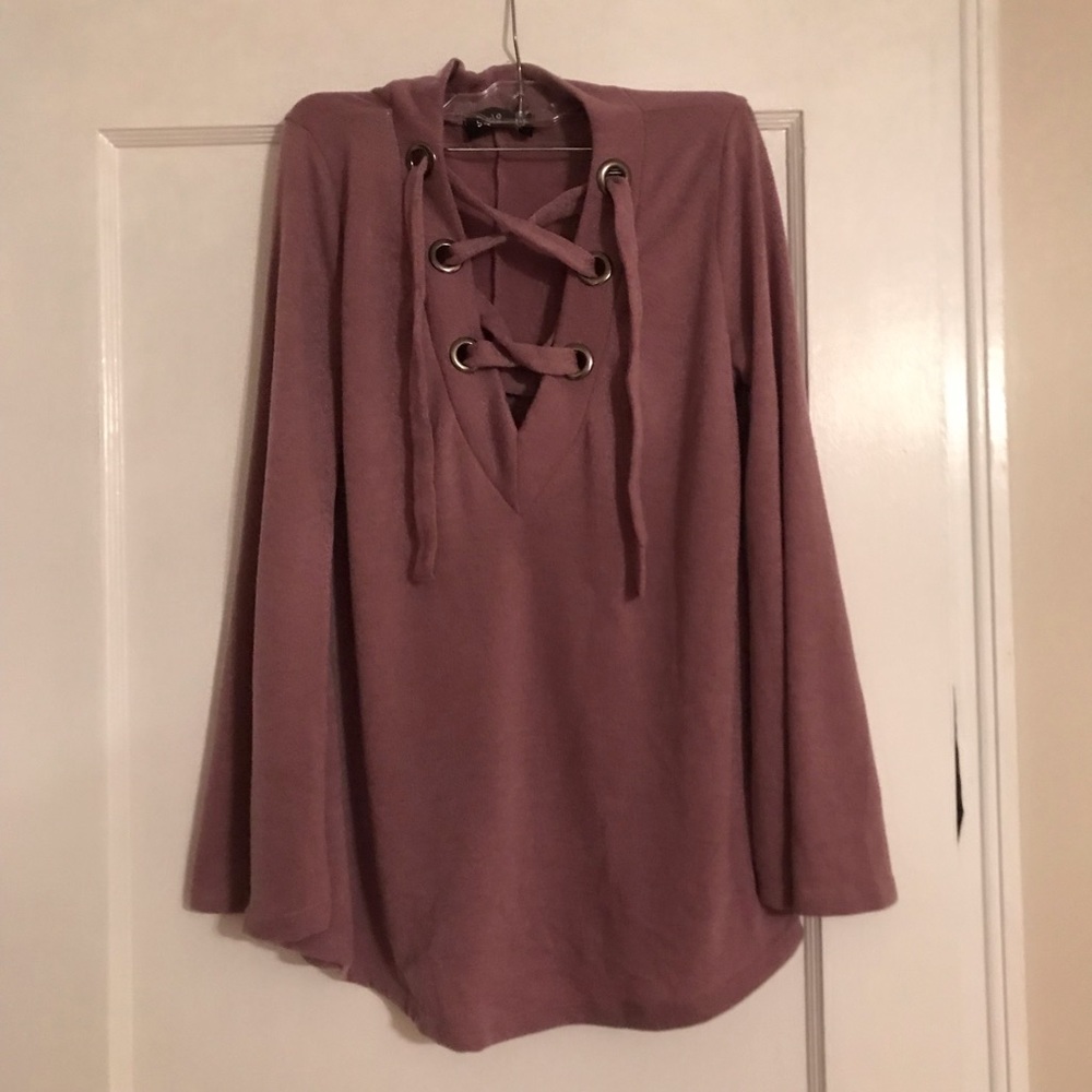 Bell sleeve muave sweater size small